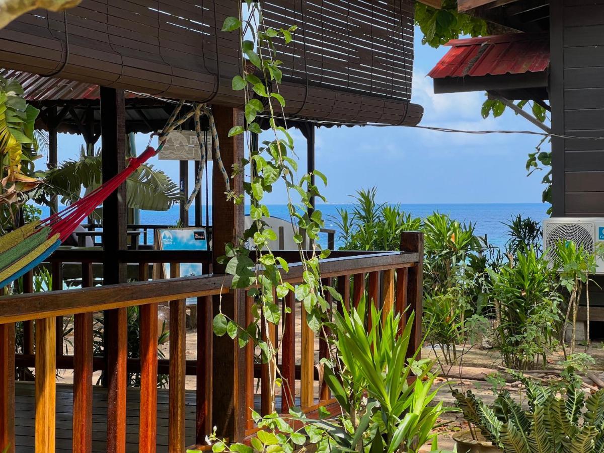 Swiss Cottage Tioman Kampong Ayer Batang Екстериор снимка